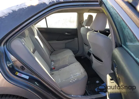 2014 Toyota Camry Le z USA, uszkodzony, nr VIN 4T1BF1FK5EU465455